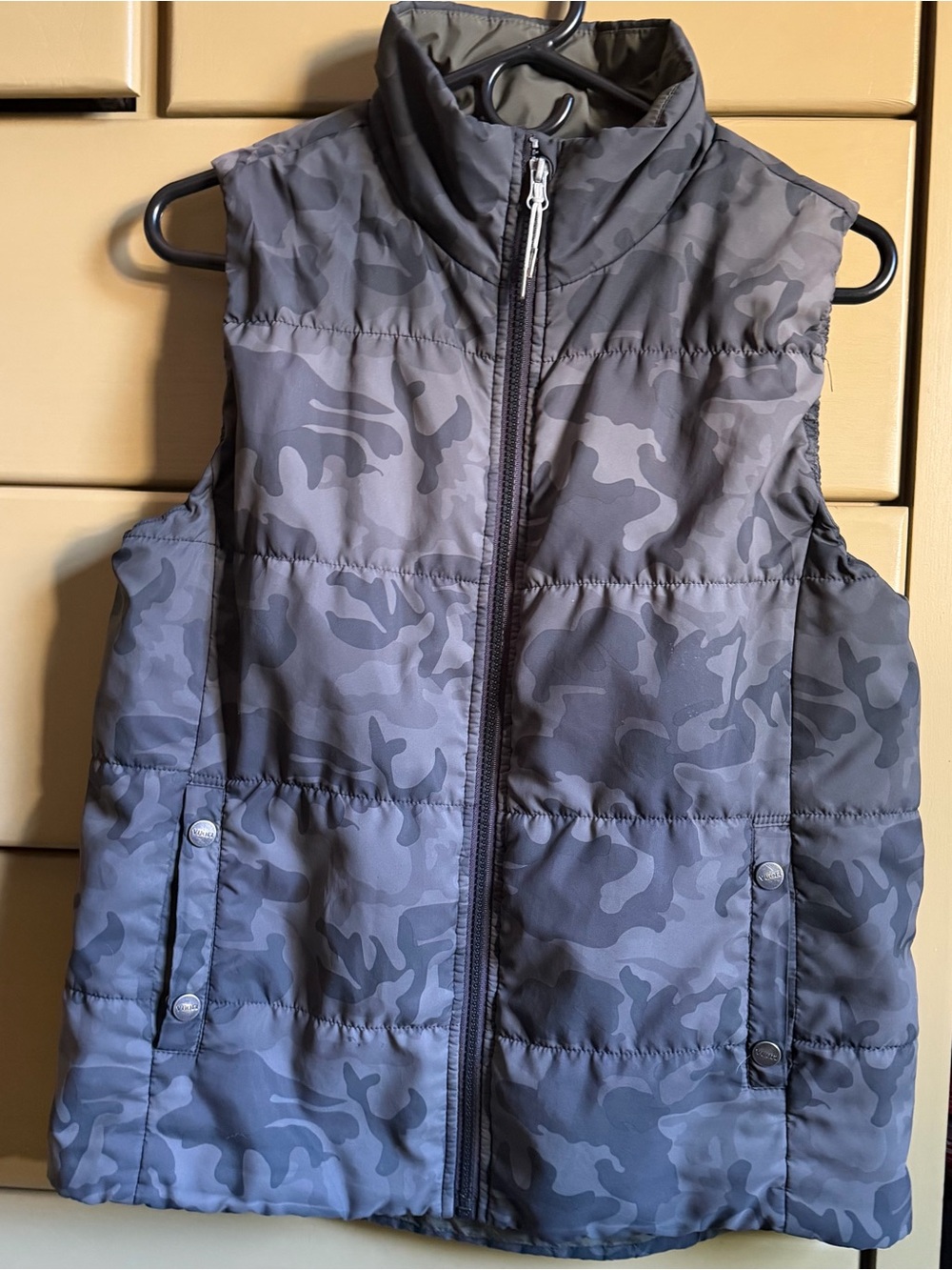 Vuori Black & Gray Camo Vest